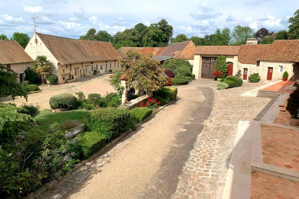 Beautiful Country House Located 50Min From Paris Eiffel Tour - Demeure D'Exception A 50Min De Paris Tour Eiffel Hodent Kültér fotó