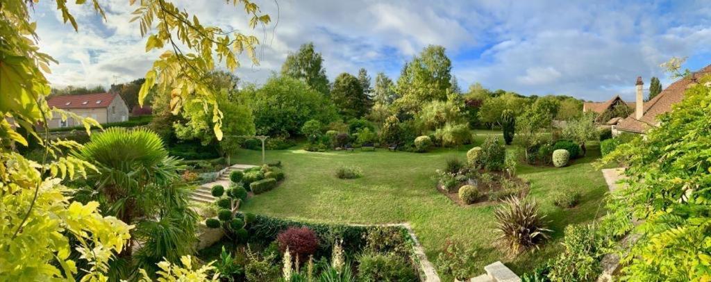 Beautiful Country House Located 50Min From Paris Eiffel Tour - Demeure D'Exception A 50Min De Paris Tour Eiffel Hodent Kültér fotó
