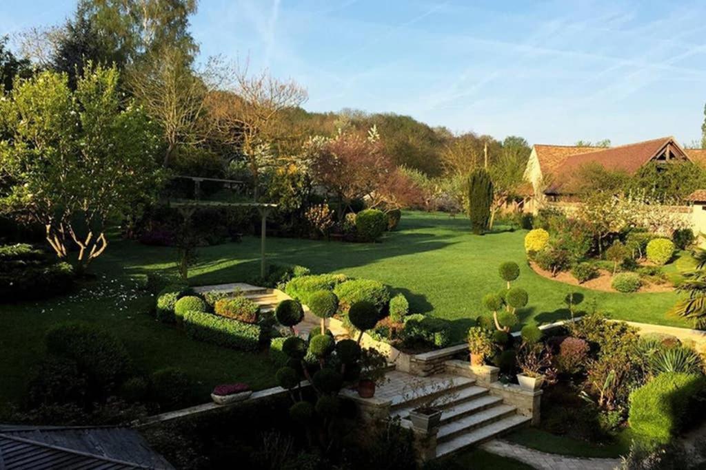 Beautiful Country House Located 50Min From Paris Eiffel Tour - Demeure D'Exception A 50Min De Paris Tour Eiffel Hodent Kültér fotó